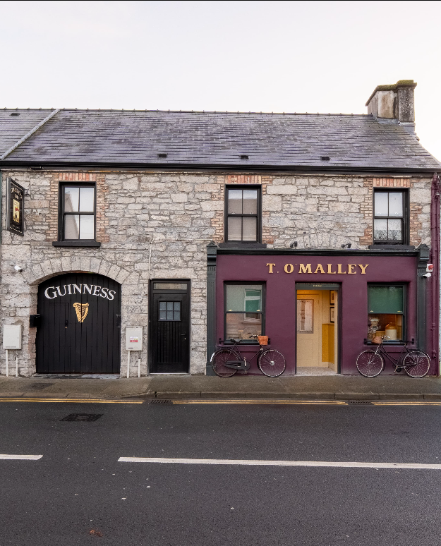O'Malley's Bar exterior